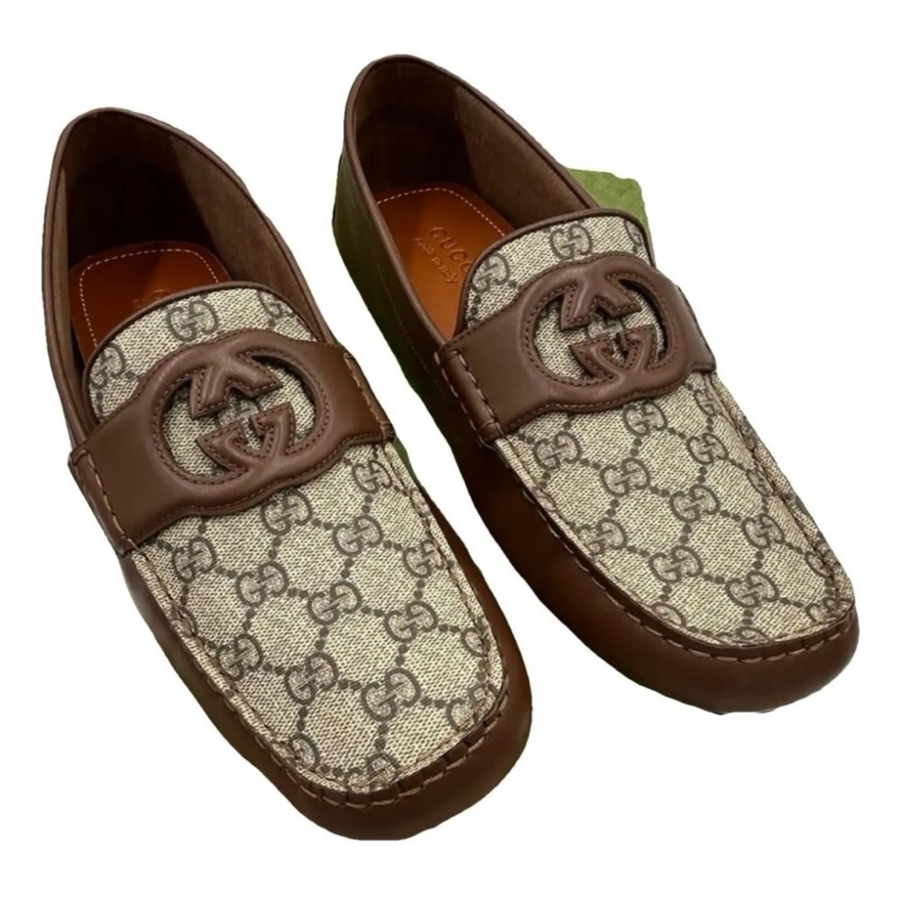 Gucci interlocking GG
Supreme driver loafers size… - image 1